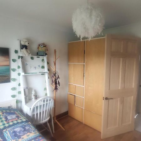 Single Bedroom In Quiet Neighbourhood Глазго Экстерьер фото