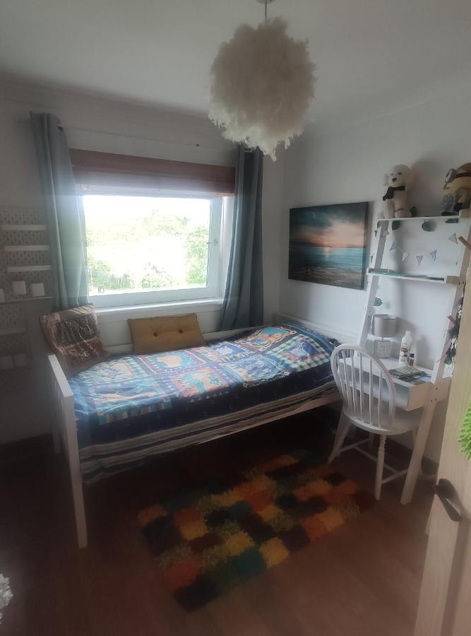Single Bedroom In Quiet Neighbourhood Глазго Экстерьер фото
